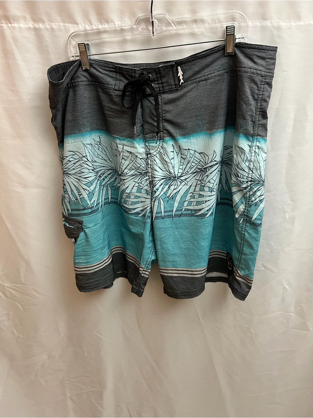 Maui and Sons Men’s Board Shorts Size 38 Gray Teal Tropical Palm Swim Trunks